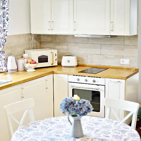 R Jacuzzival Balatonfenyves