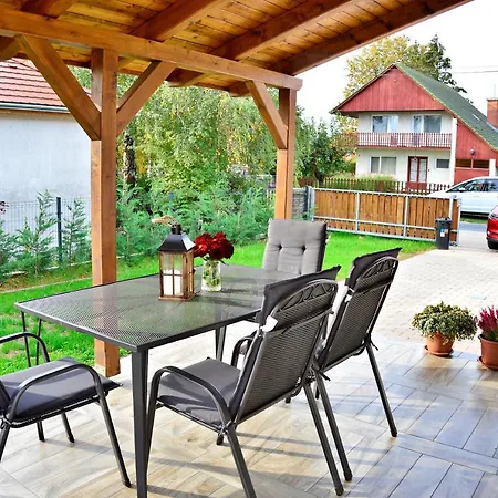 Σπίτι διακοπών R Jacuzzival Balatonfenyves