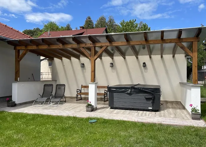 R Jacuzzival * Balatonfenyves